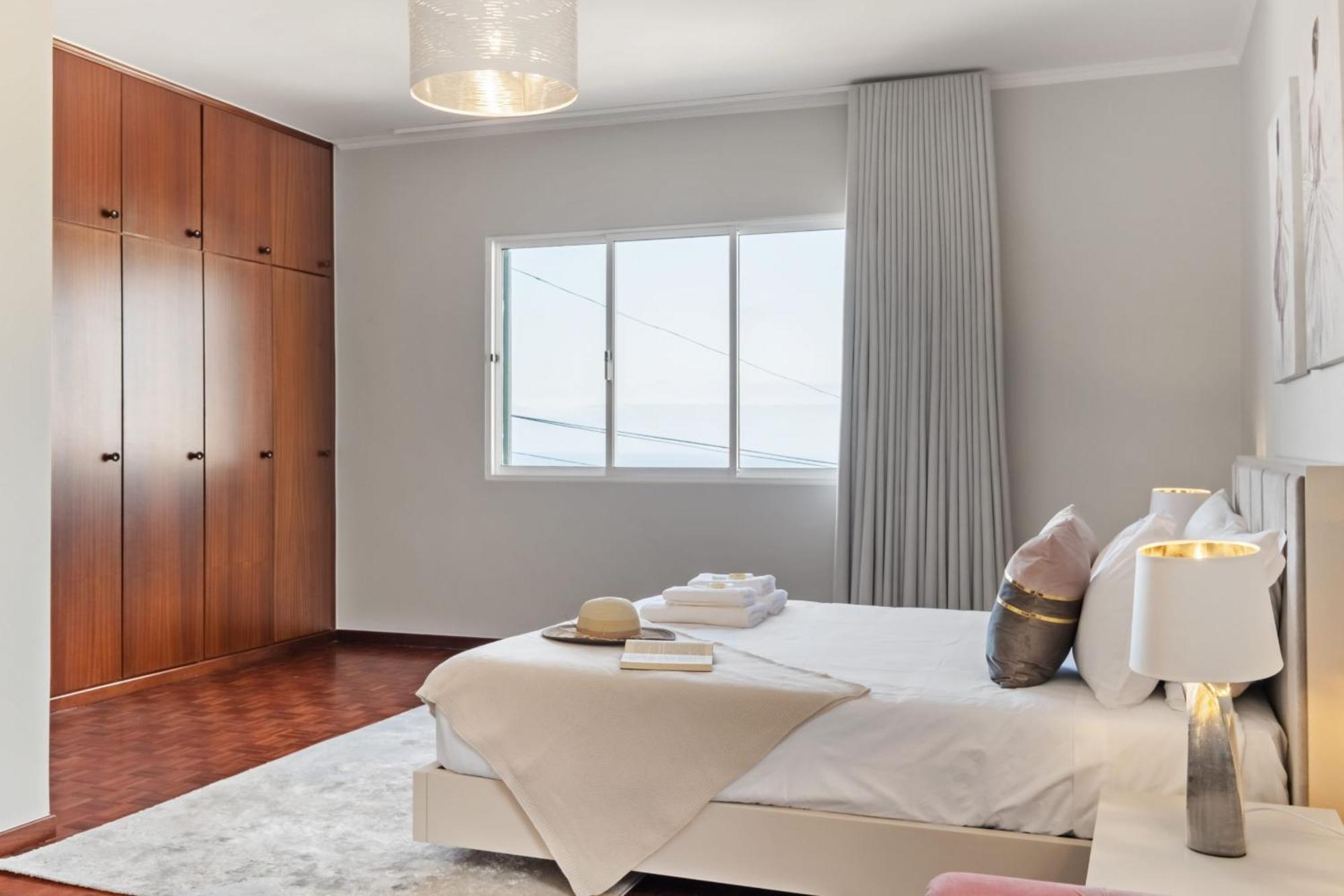 Glimpse Of The By Madeira Sun Travel Holiday home *