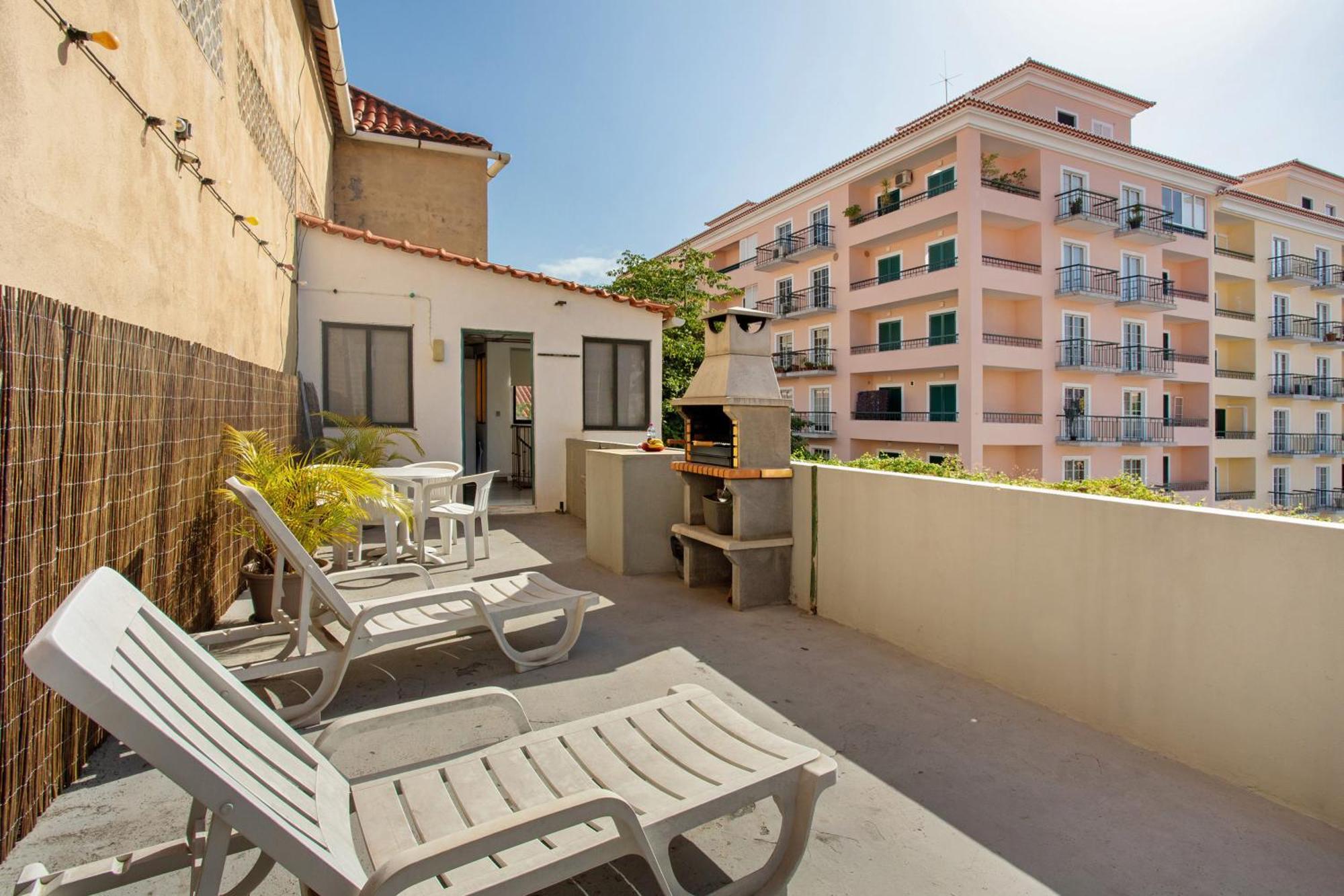 Host Albina Apartment