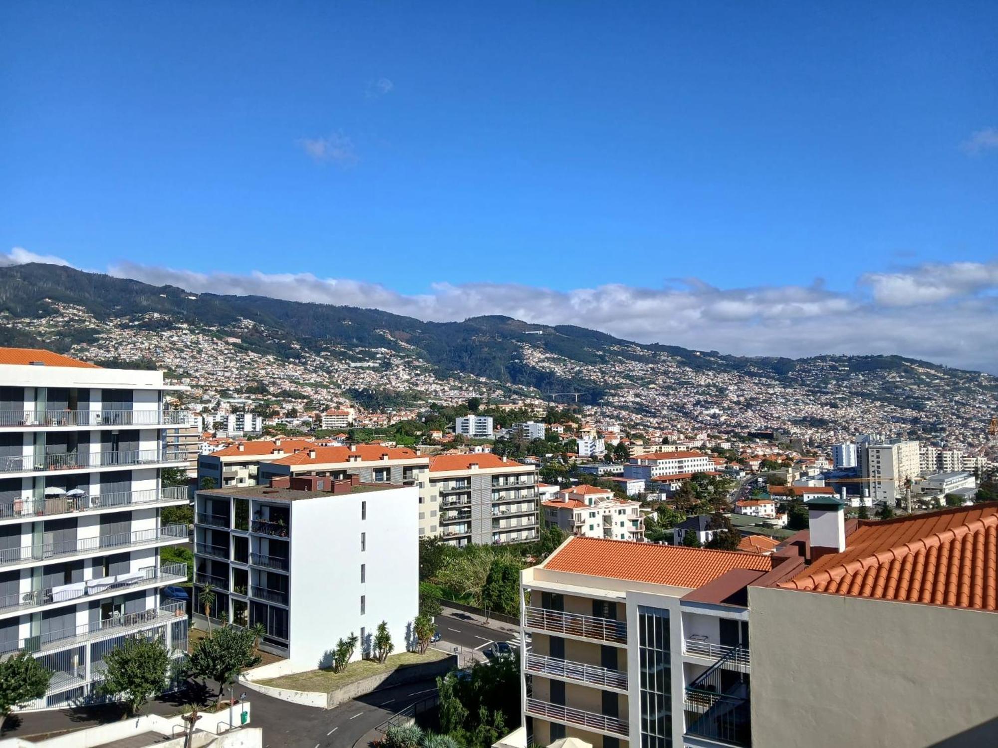 For Rent In Apartment Funchal (Madeira)