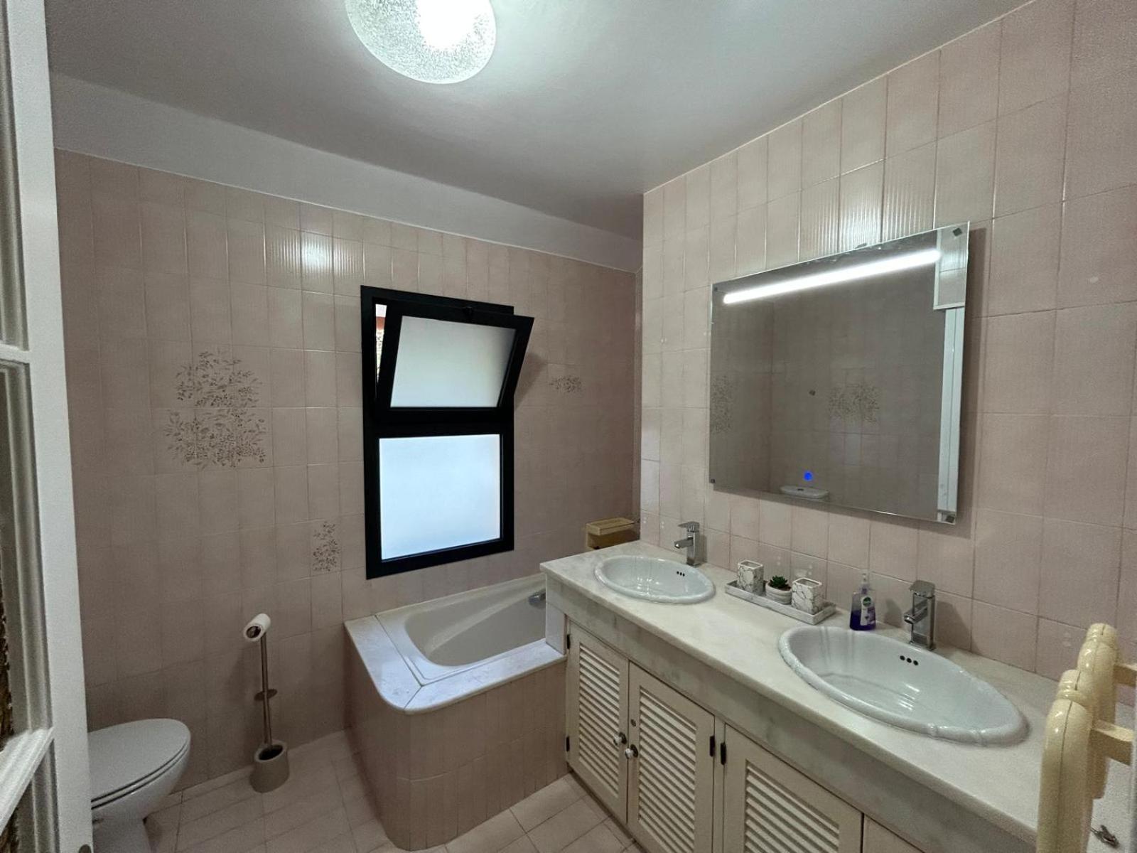 Casa 2 Căn hộ *