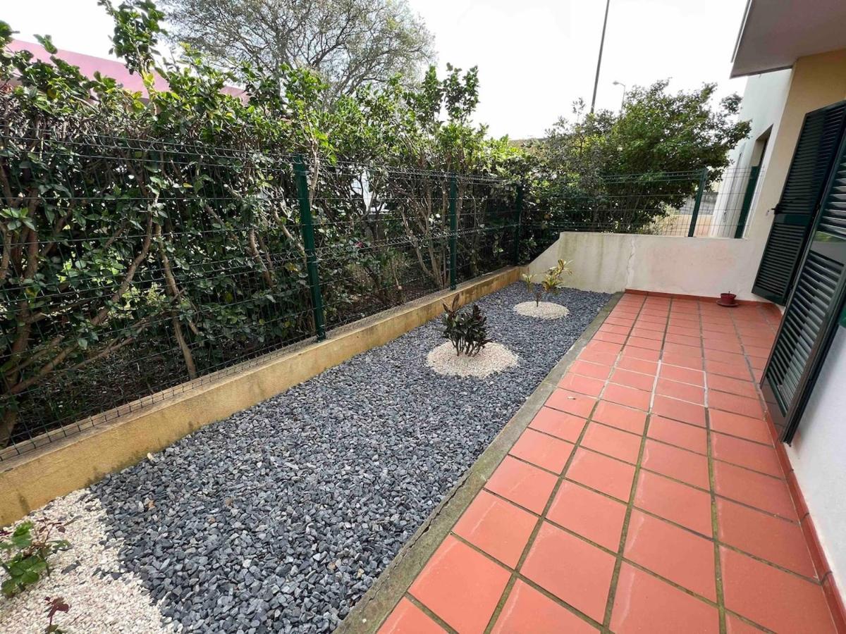 Apartment Unique Two-patios With Garage