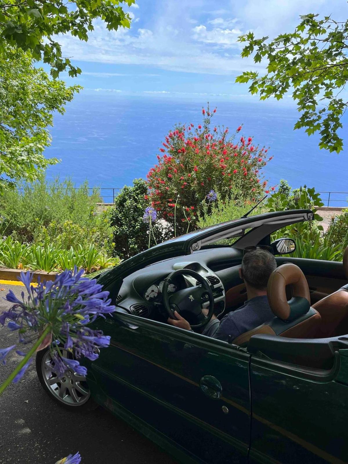 303 - * Funchal (Madeira)