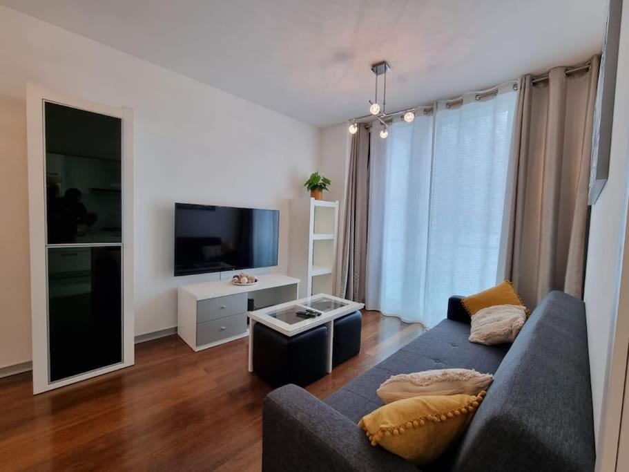 Centrum - La Vie With Parking! Apartment