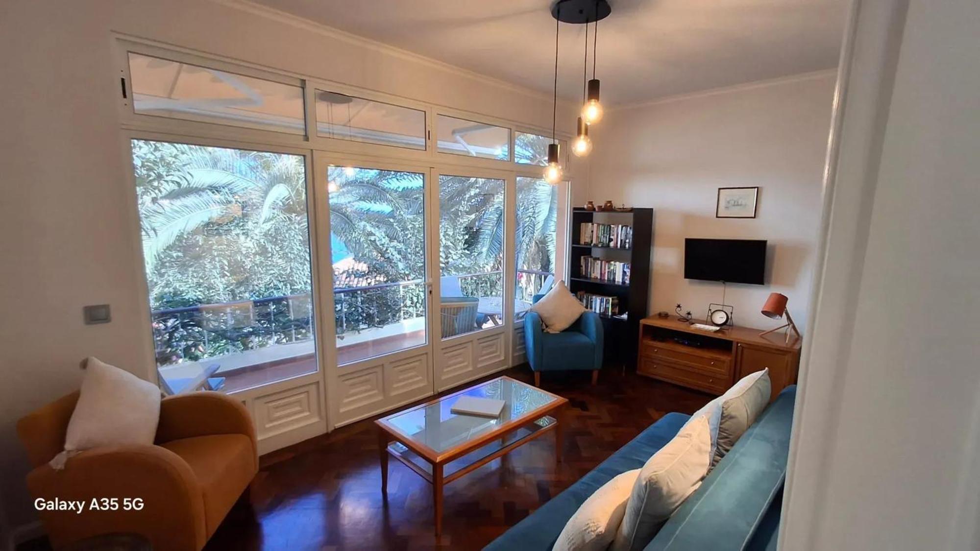 Comfortable In With Sea View Holiday home *