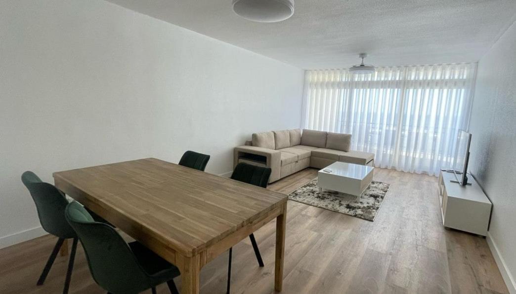 Peaceful Beachside Penthouse - 3 Bed 608 Apartamento
