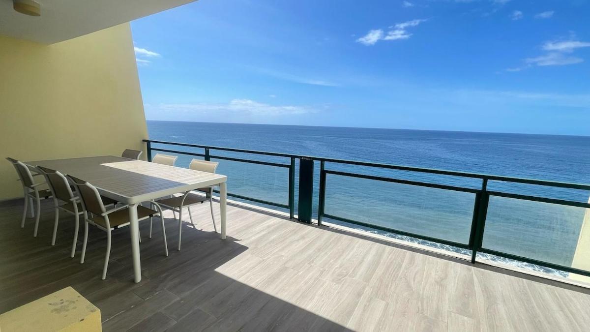 Peaceful Beachside Penthouse - 3 Bed 608 * Funchal (Madeira)