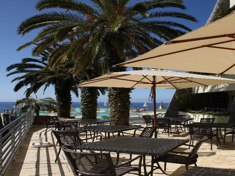 Madeira Regency Cliff