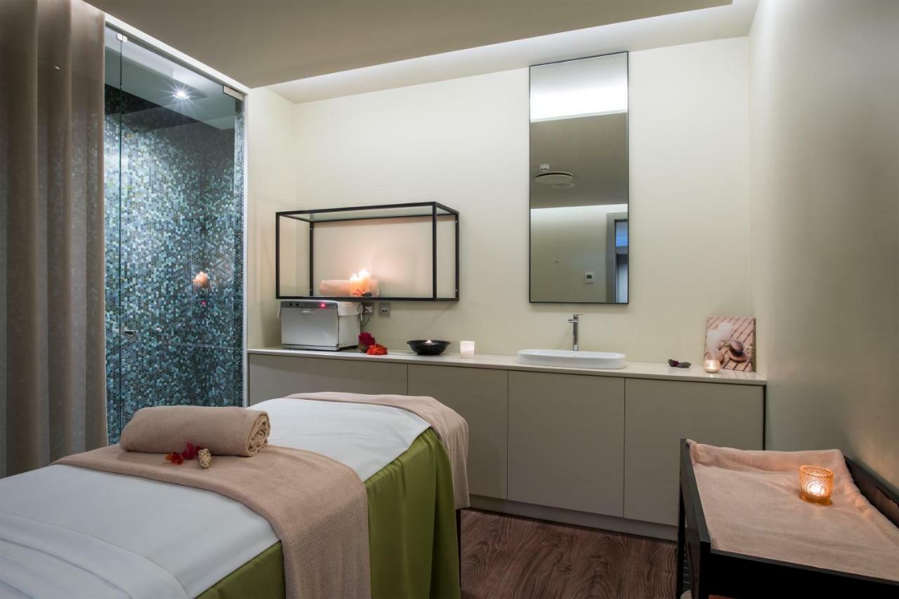 Hotel Deluxe Suites At Gardens Funchal (Madeira)
