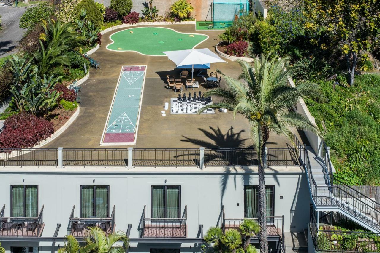 Deluxe Suites At Gardens