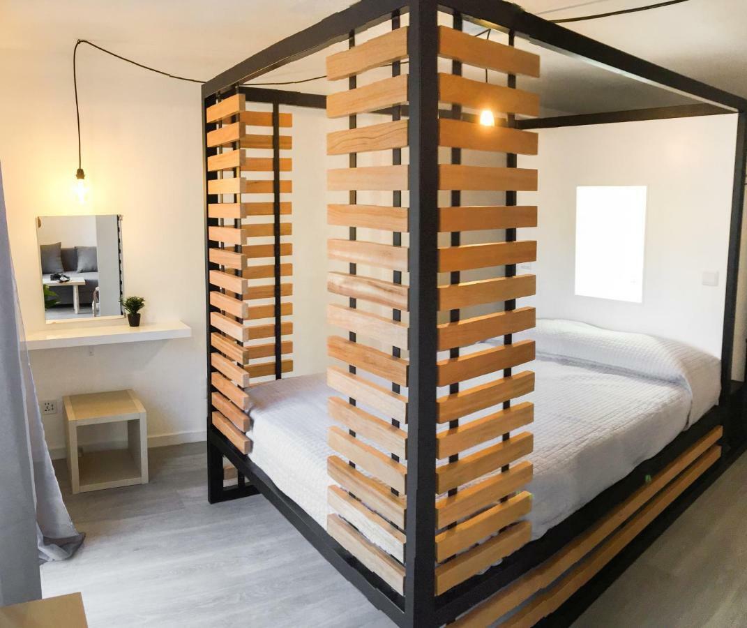Apartament The Den *