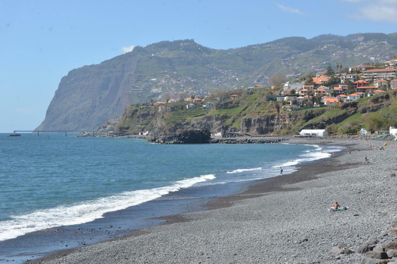 Apartment Ocean View And Garden In Exclusive Area *