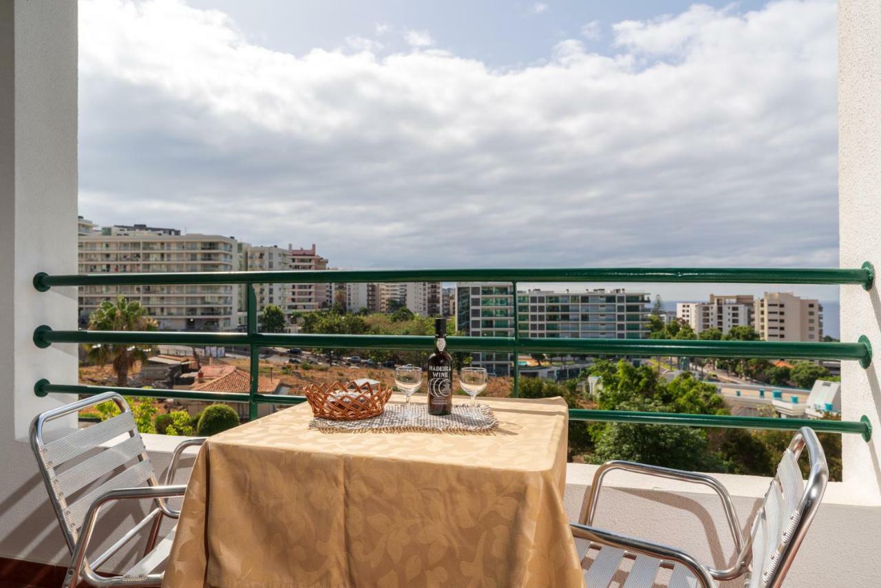 Apartamento Rodrigues Apartment